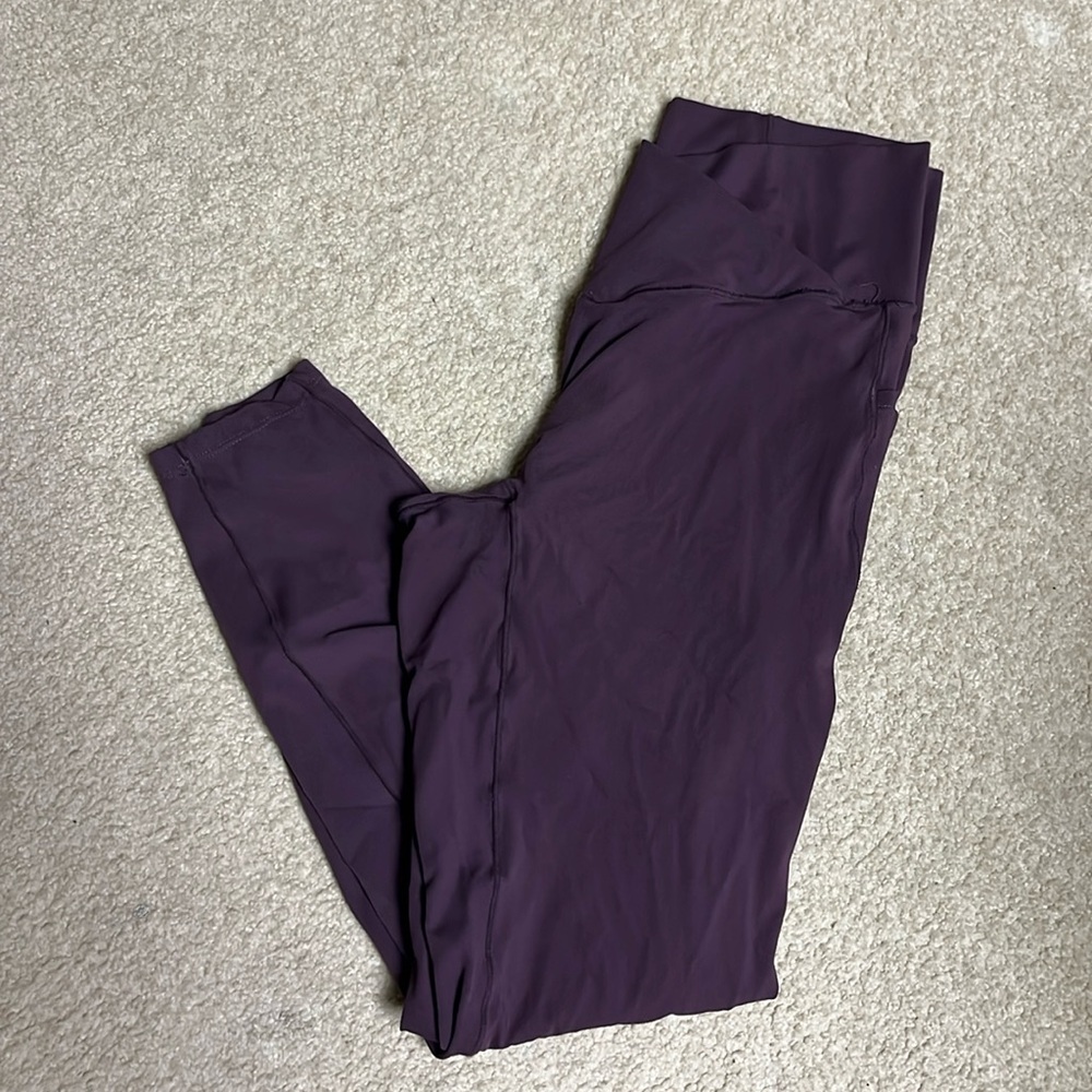Halara softly zero crossover pocket leggings 7/8 length purple